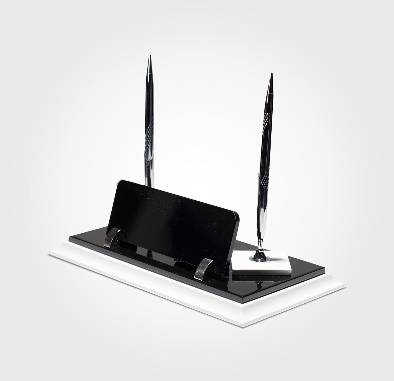 Siyah Beyaz Masa İsimliği - 6031 2 Ahsap Masa Isimlikleri Kod 6031 1