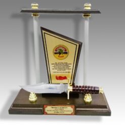 Komando Bıçaklı Vip Ahşap Plaket ŞLT-099