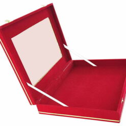 Camlı Kadife Sancak, Şehit Ailesi İçin Bayrak Kutusu