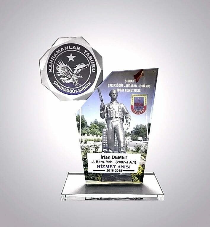 Classic Shop 64 Jandarma Askeri Hizmet Anısı Kristal Plaket ŞLT-113