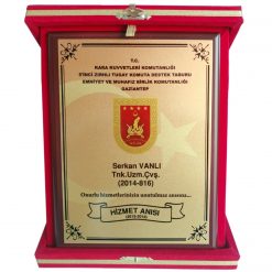 Kırmızı Kadife Kutulu Askeri Ahşaplı Plaket 12x16