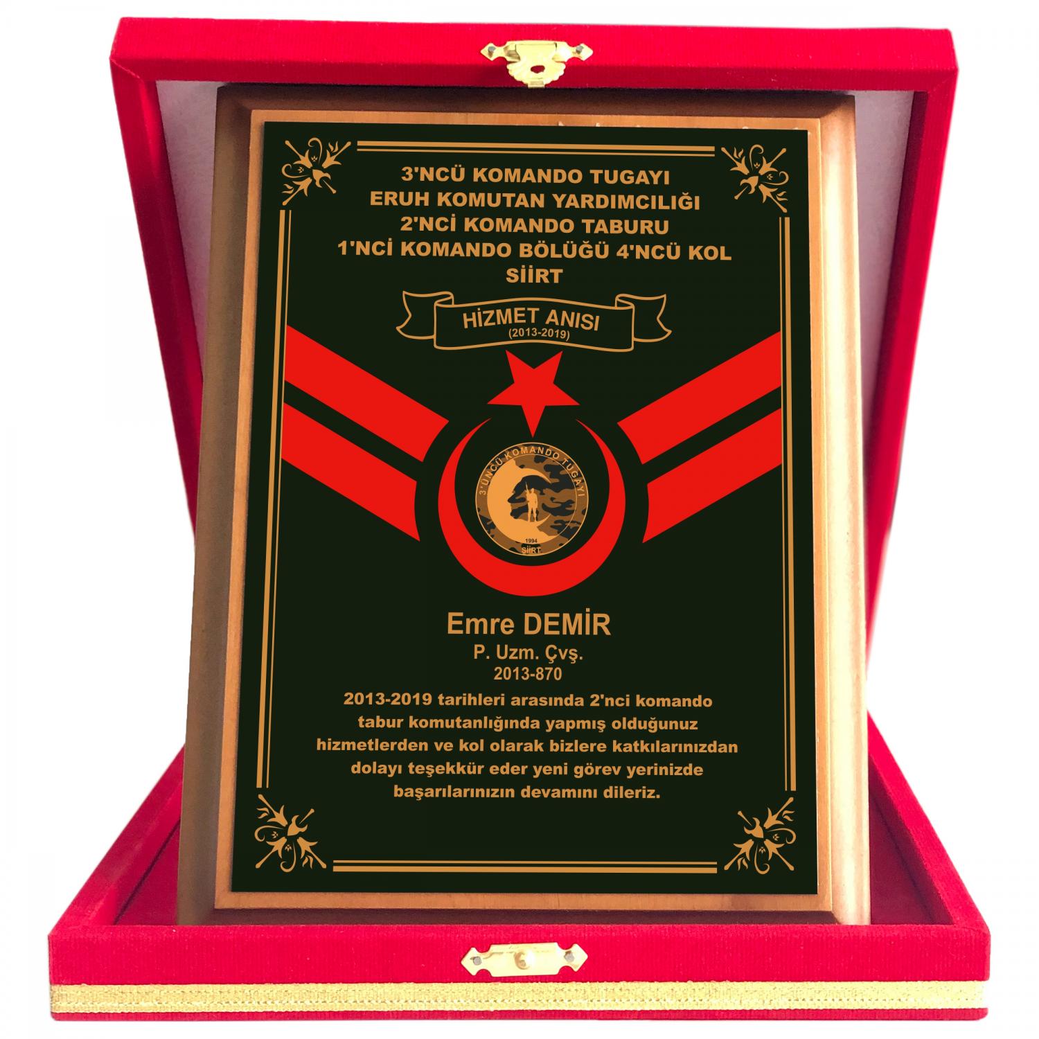 Classic Shop 85 Kırmızı Kadife Kutulu Askeri Ahşaplı Plaket 12x16