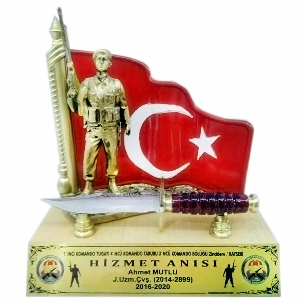 Classic Shop 76 Komando Figürlü ve Komando Bıçaklı Türk Bayraklı Plaket