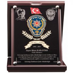 Classic Shop 28 Ahşap Kutulu Lazer Kesimli Polis Hizmet Anısı Plaket