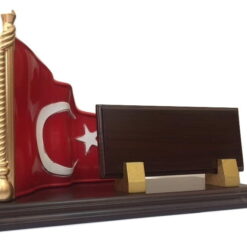 Turk Bayrakli Ahsap