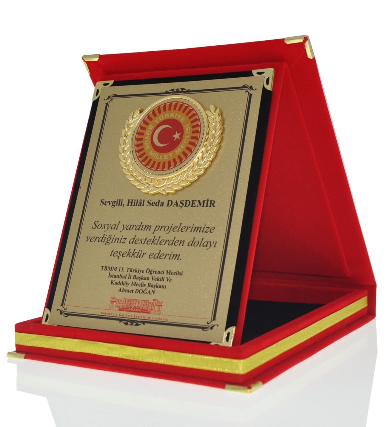 Kırmızı Kadifeli Fasetli Teşekkür Albüm Plaketi 1 Kırmızı Kadifeli Fasetli Teşekkür Albüm Plaketi