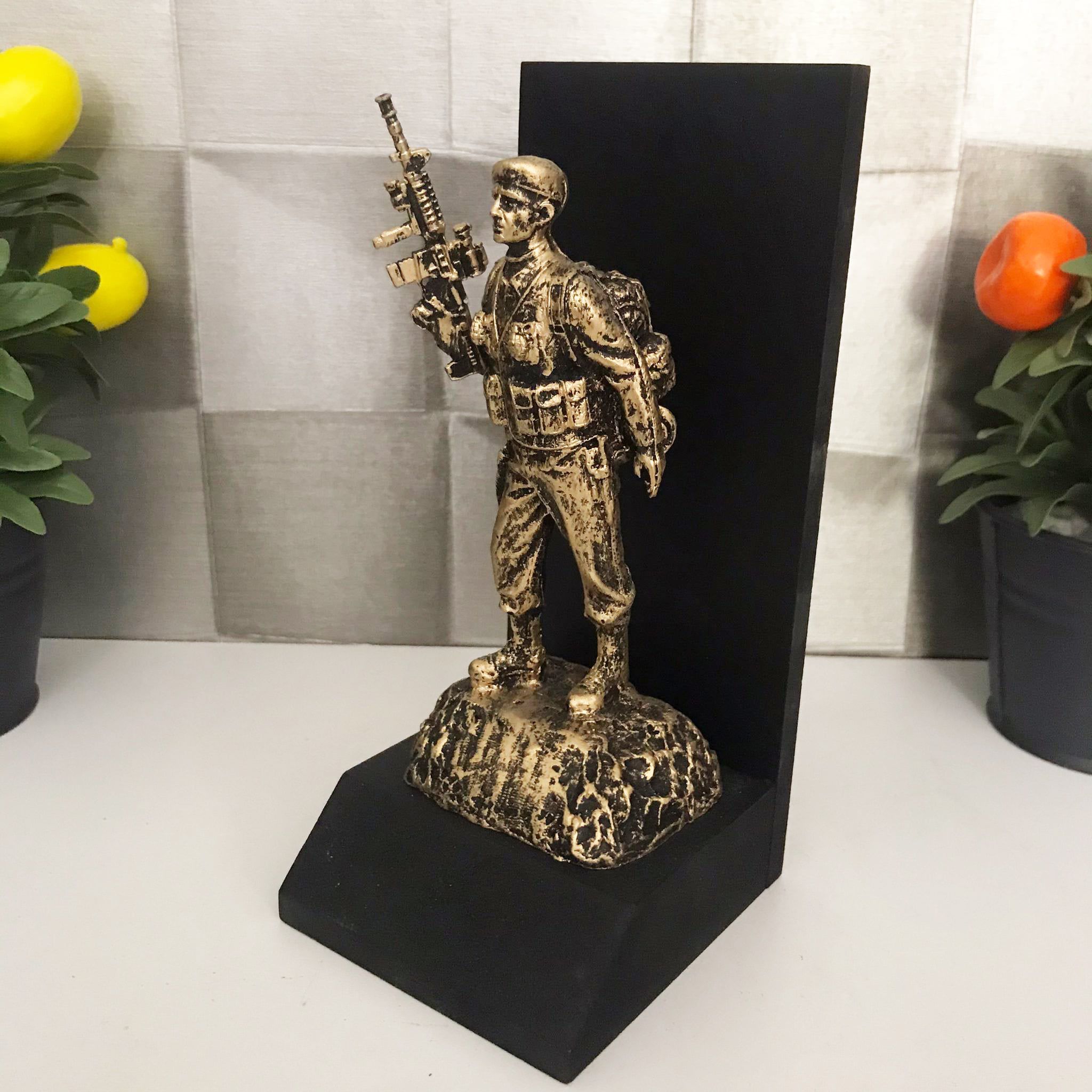 Askeri Komando Biblolu Ahşap Kadife Kutulu Plaket 4 Askeri Komando Biblolu Ahşap Kadife Kutulu Plaket - Görsel 4