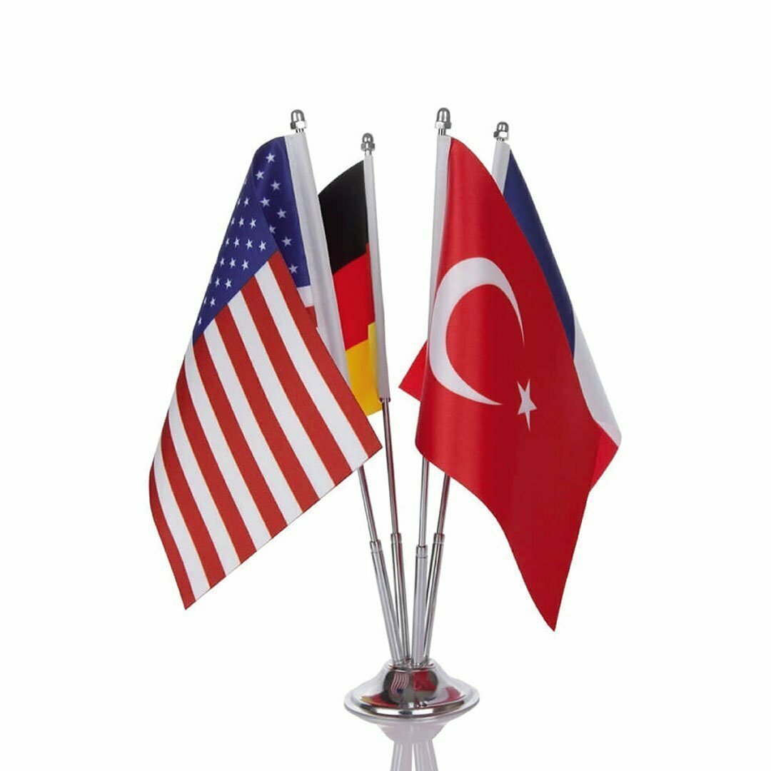 Özel Logolu Dörtlü Masa Bayrağı (4 lü) 1 Özel Logolu Dörtlü Masa Bayrağı (4 lü)