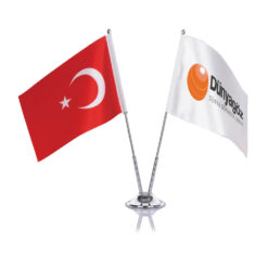 Alternative view of Özel Logolu İkili Masa Bayrağı (2 li)