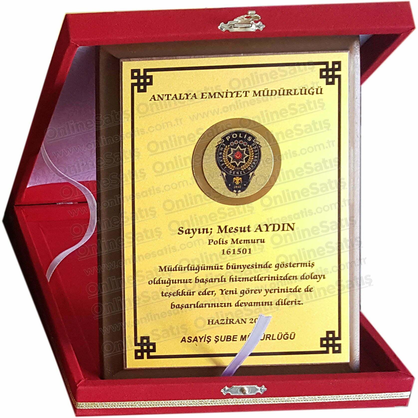 Kırmızı Kadife Ahşaplı Görev Teslim ve Tayin Plaketi 2 Kırmızı Kadife Ahşaplı Görev Teslim ve Tayin Plaketi - Görsel 2