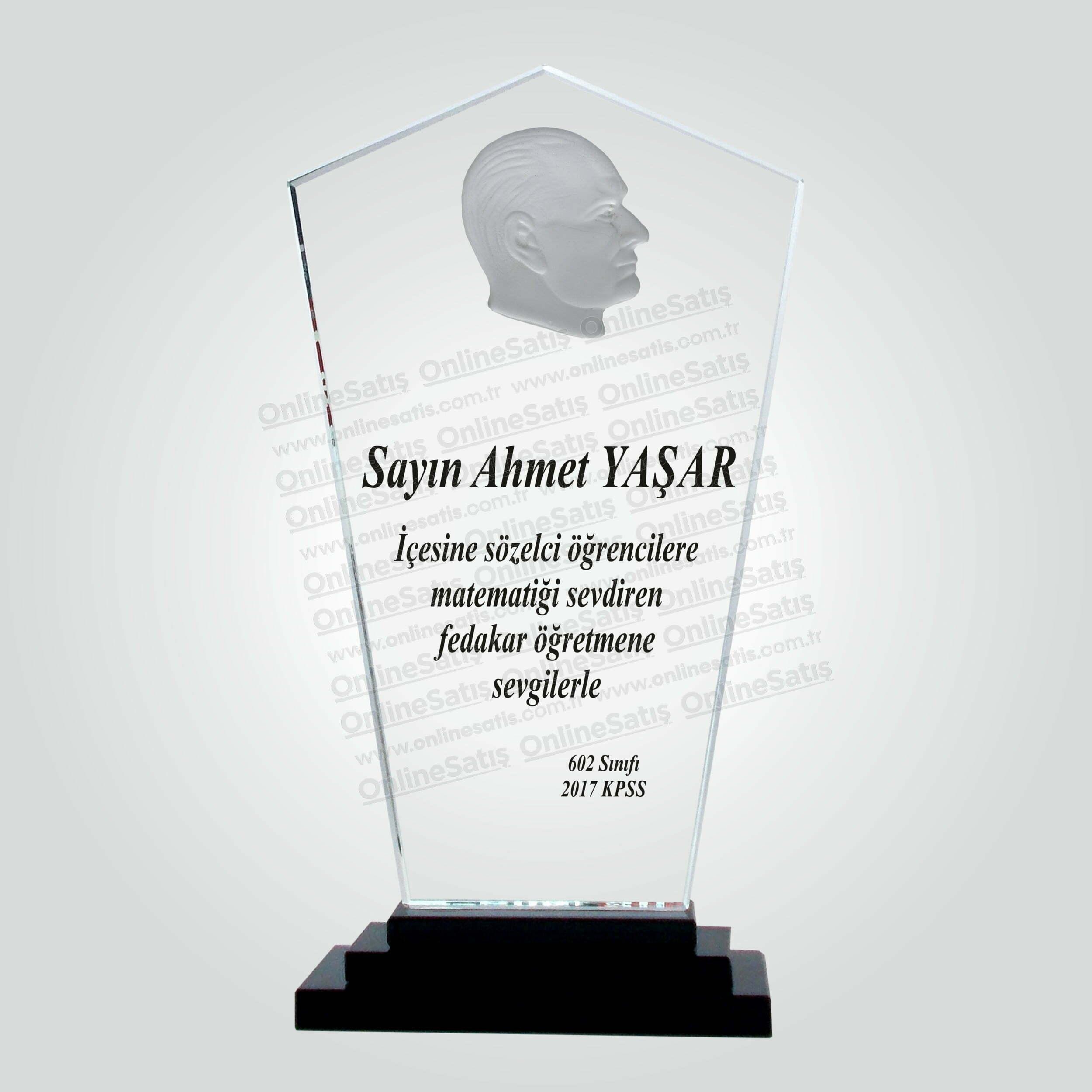Kristal Cam Atatürk Figürlü Okul Kolej Plaketi 1 Kristal Cam Atatürk Figürlü Okul Kolej Plaketi
