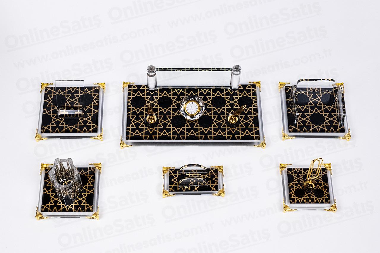 Siyah Gold Kristal Cam Masa Seti Sümen Takımı 1 Siyah Gold Kristal Cam Masa Seti Sümen Takımı