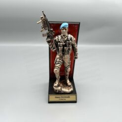 Mavi Bereli Komando Heykeli Hizmet Anısı