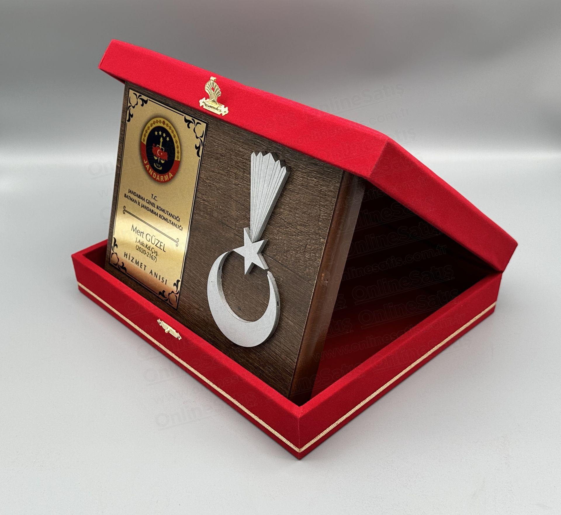 Kutulu Jandarma Hizmet Anısı Şua Kare Ahşap Plaket - Görsel 3