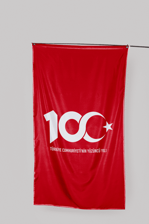 100. Yıl Bayrağı 4 100. Yıl Bayrağı