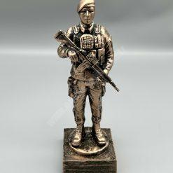 25 Cm Komando Heykeli Dik Tutuş