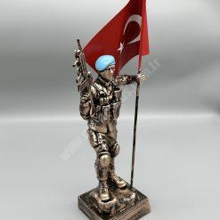 40 Cm Mavi Bere Bayraklı Komando Heykeli