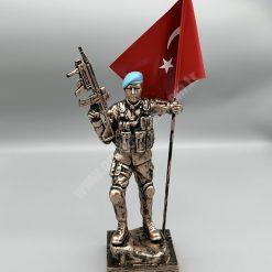 40 Cm Mavi Bere Bayraklı Komando Heykeli