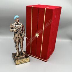 Kadife Sandıklı Mavi Bereli Komando Heykel Plaket