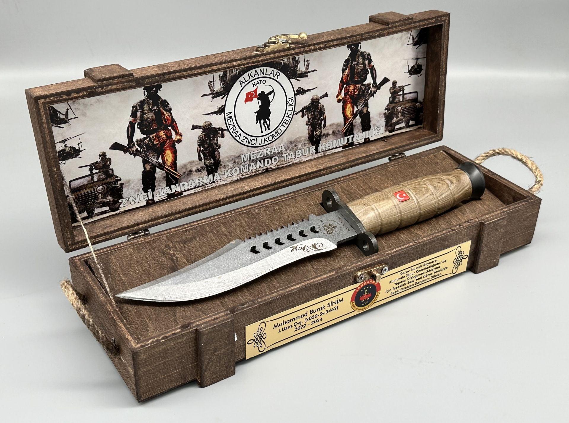 Mühimmat Sandıklı Ceviz Kurt Bıçaklı Büyük Plaket