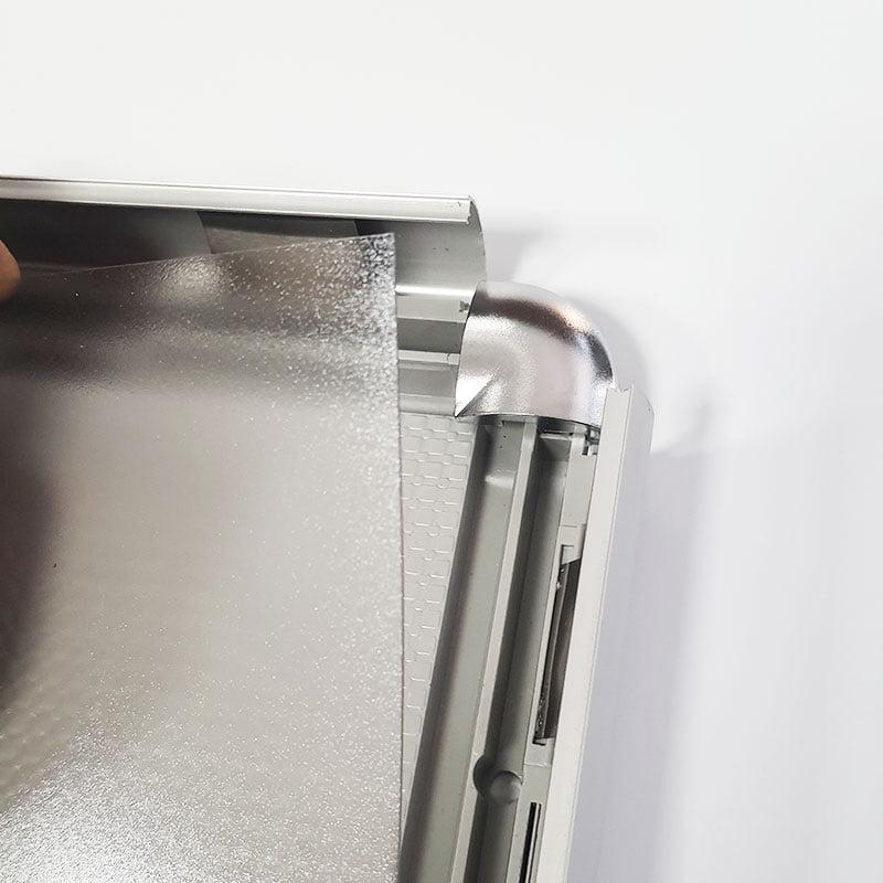 A3 Alüminyum Çerçeve Rondo Köşe (30x42cm) 4 A3 Alüminyum Çerçeve Rondo Köşe (30x42cm)