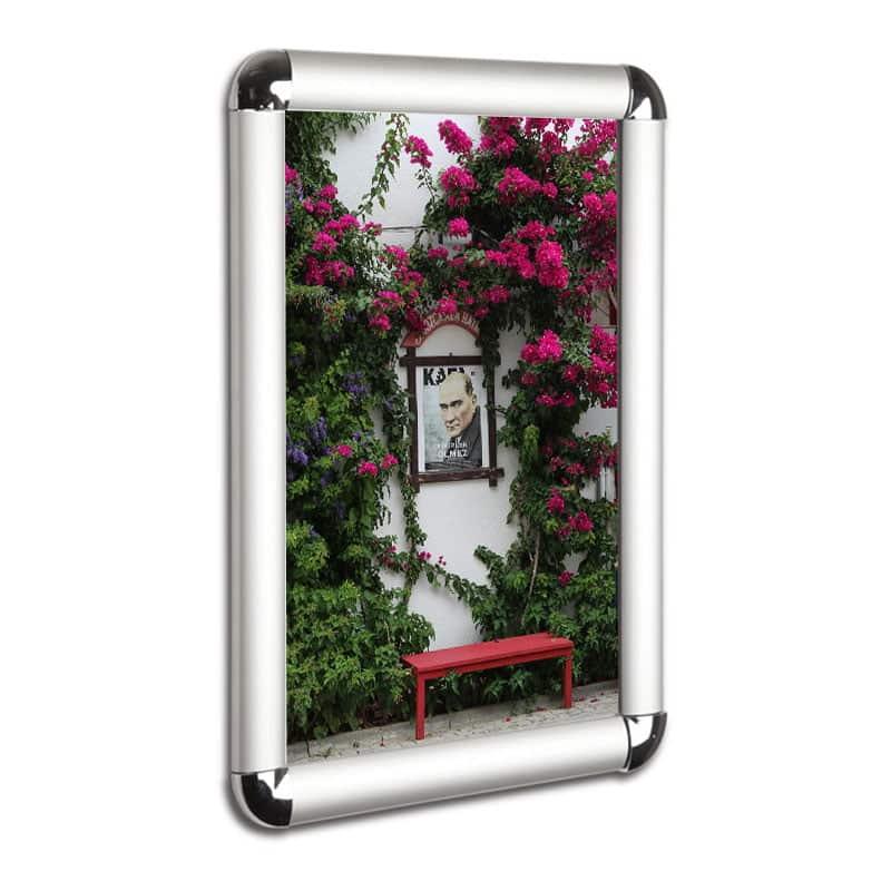 A4 Alüminyum Çerçeve Rondo Köşe (21x30cm) 2 A4 Alüminyum Çerçeve Rondo Köşe (21x30cm)