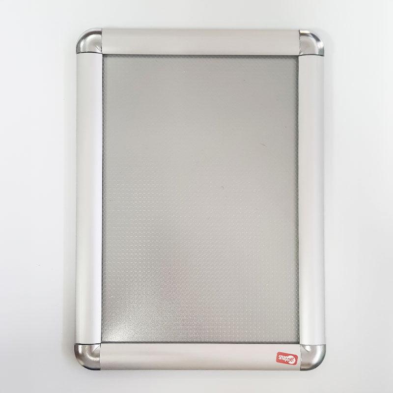 A4 Alüminyum Çerçeve Rondo Köşe (21x30cm) 4 A4 Alüminyum Çerçeve Rondo Köşe (21x30cm)