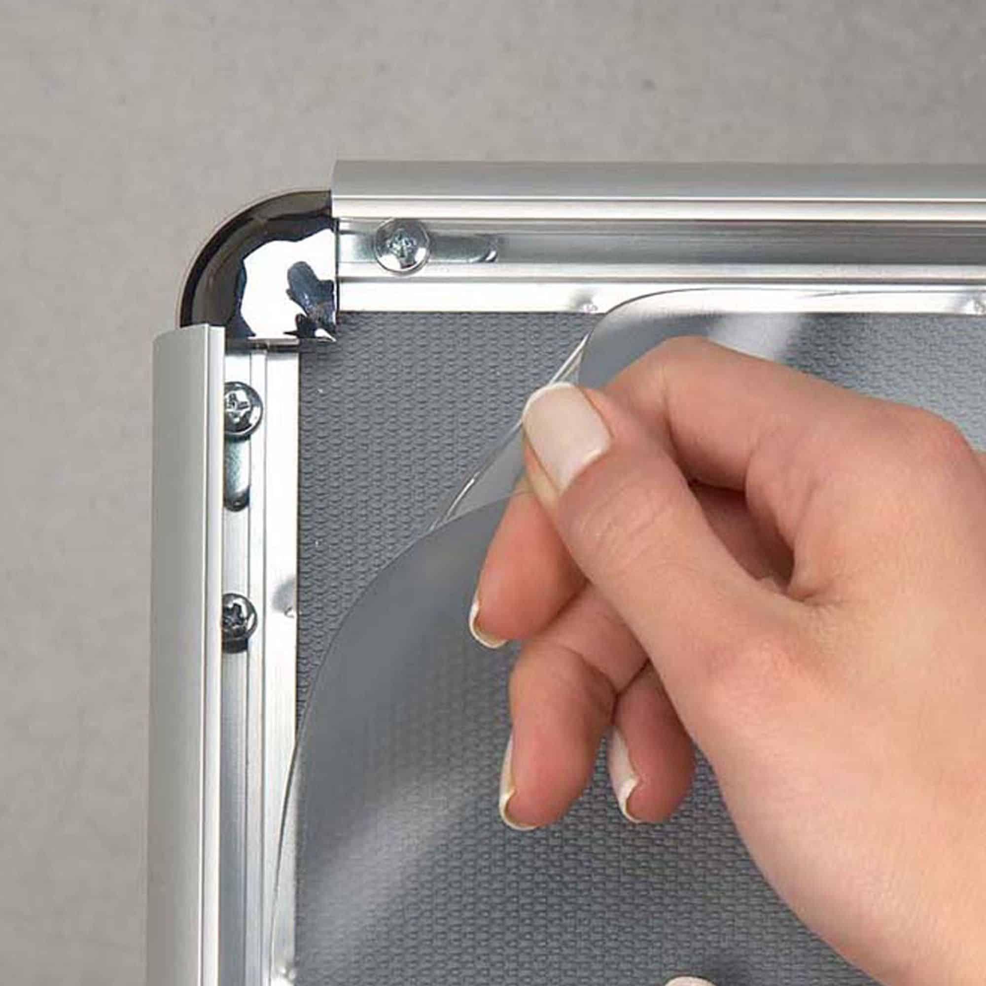 Alüminyum Çerçeve Rondo Köşe (10x30cm) 2 Alüminyum Çerçeve Rondo Köşe (10x30cm)