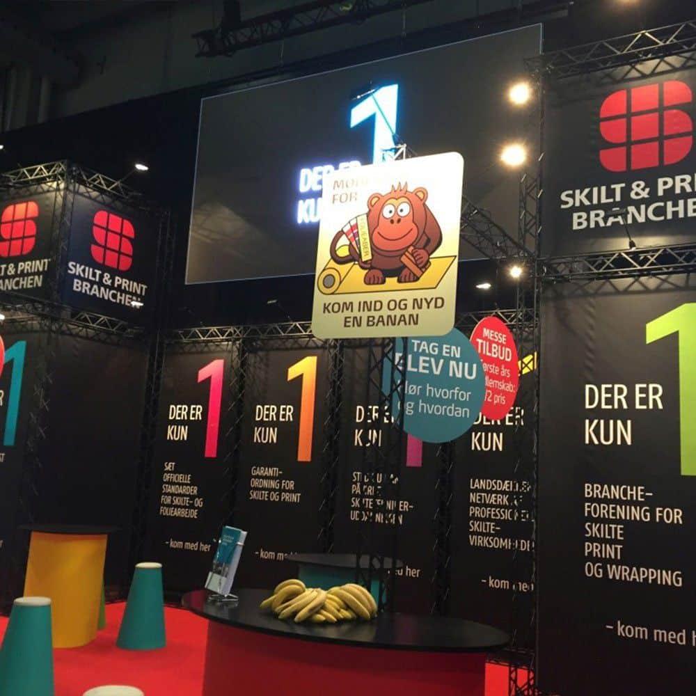 Crown Truss Stand L Model 4×4 14 Crown Truss Stand L Model 4×4