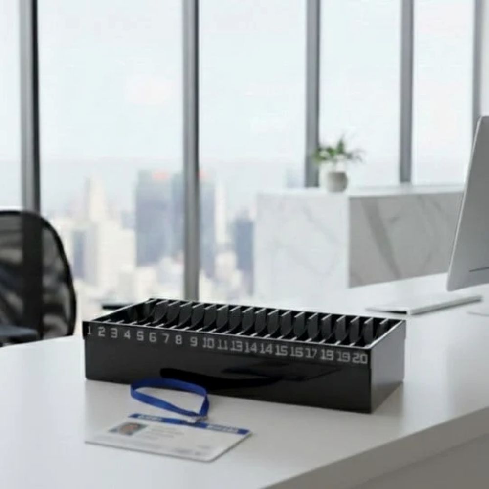 Personel ve Ziyaretçi Kimlik Kartlık – 20 Bölmeli Siyah