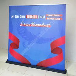 Pro Roll Up Banner 200×200