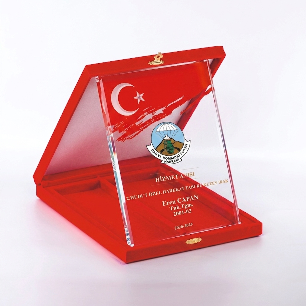 Kişiye Özel Kadife Kutulu Cam Askeri Hizmet Anısı Plaketi 2 Kişiye Özel Kadife Kutulu Cam Askeri Hizmet Anısı Plaketi - Görsel 2